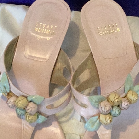 Stuart Weitzman Vintage Blush Leather Sandals w/ Leather Roses & Brass Heels - Picture 3 of 10